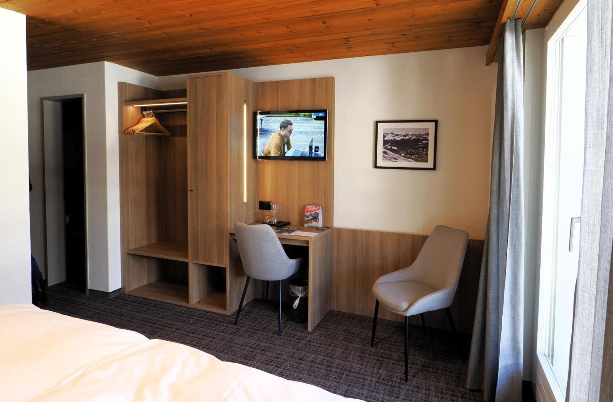 Hotel Alpina 파르판 외부 사진